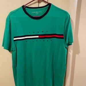 Tommy Hilfiger Men's T-Shirt in Vibrant Green with Logo